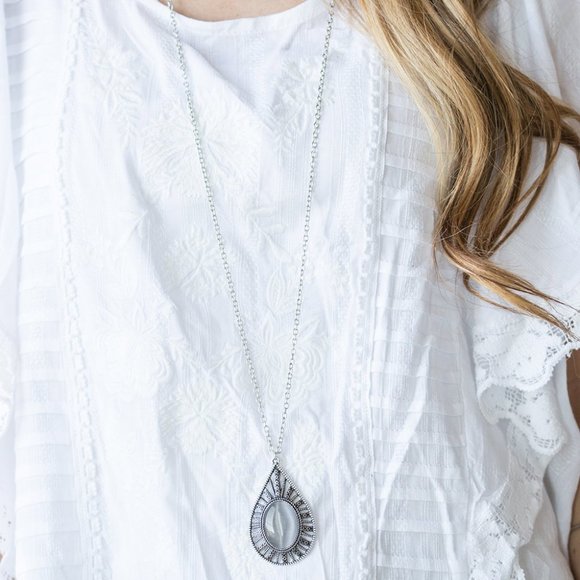 NWT Totally Tranquil Silver Cat Eye necklace set - Picture 2 of 3